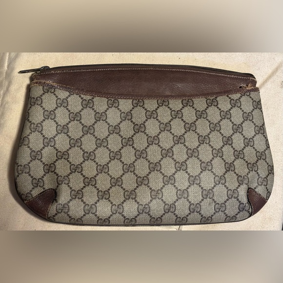 Authentic Gucci Monogram Crossbody - Picture 2 of 6